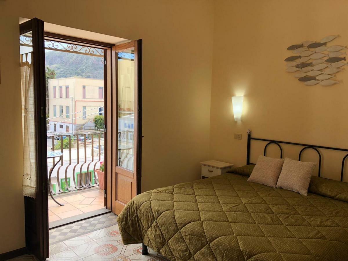 Diana Brown B&B Affittacamere Lipari  Eksteriør billede