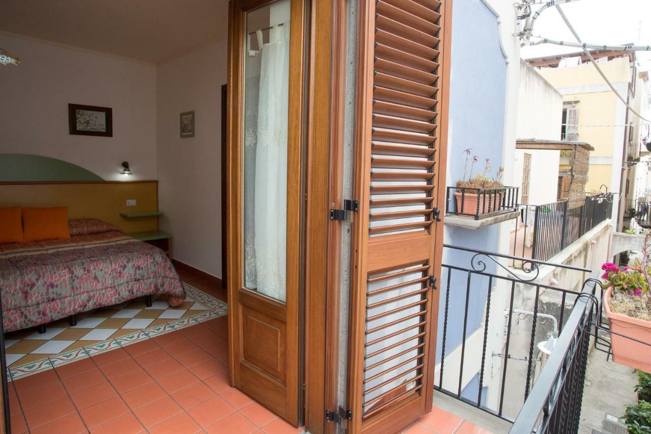 Diana Brown B&B Affittacamere Lipari  Eksteriør billede
