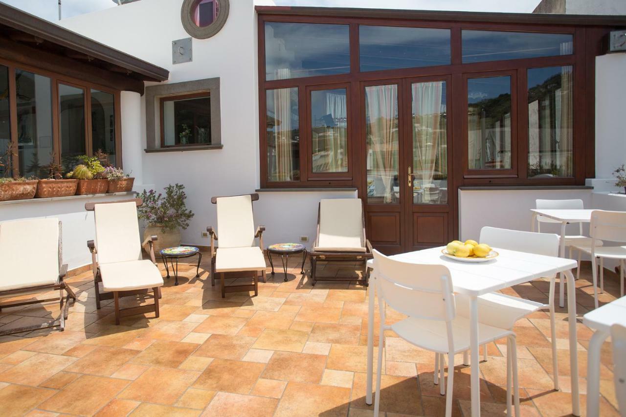 Diana Brown B&B Affittacamere Lipari  Eksteriør billede